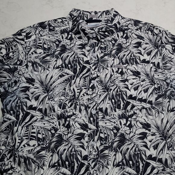 Columbia Rapid Rivers Regular Fit Button Up Size Medium Tropical Hawaiian NWOT - Picture 9 of 9